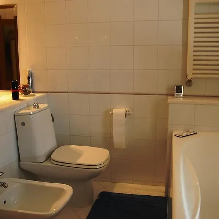 Liana Bed & Breakfast 2*