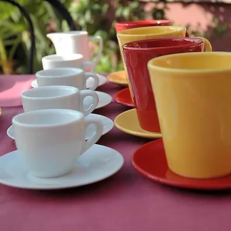 Liana Bed & Breakfast 2*